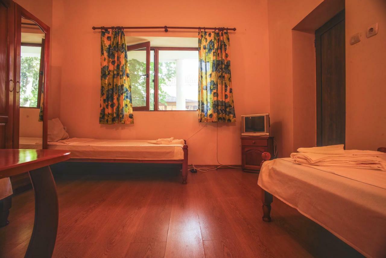 Guest House Yoanna Balchik Exterior photo